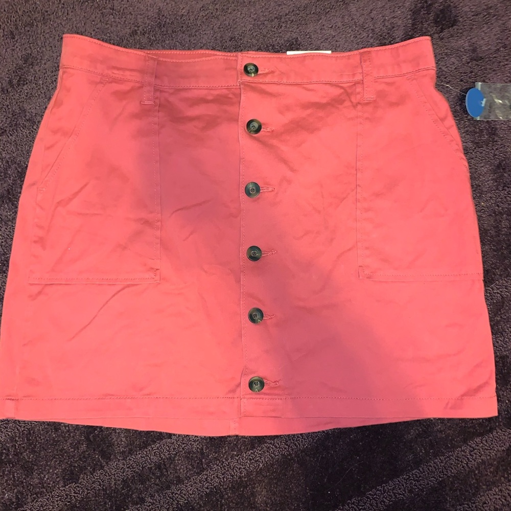 Pink button up skirt with tags!